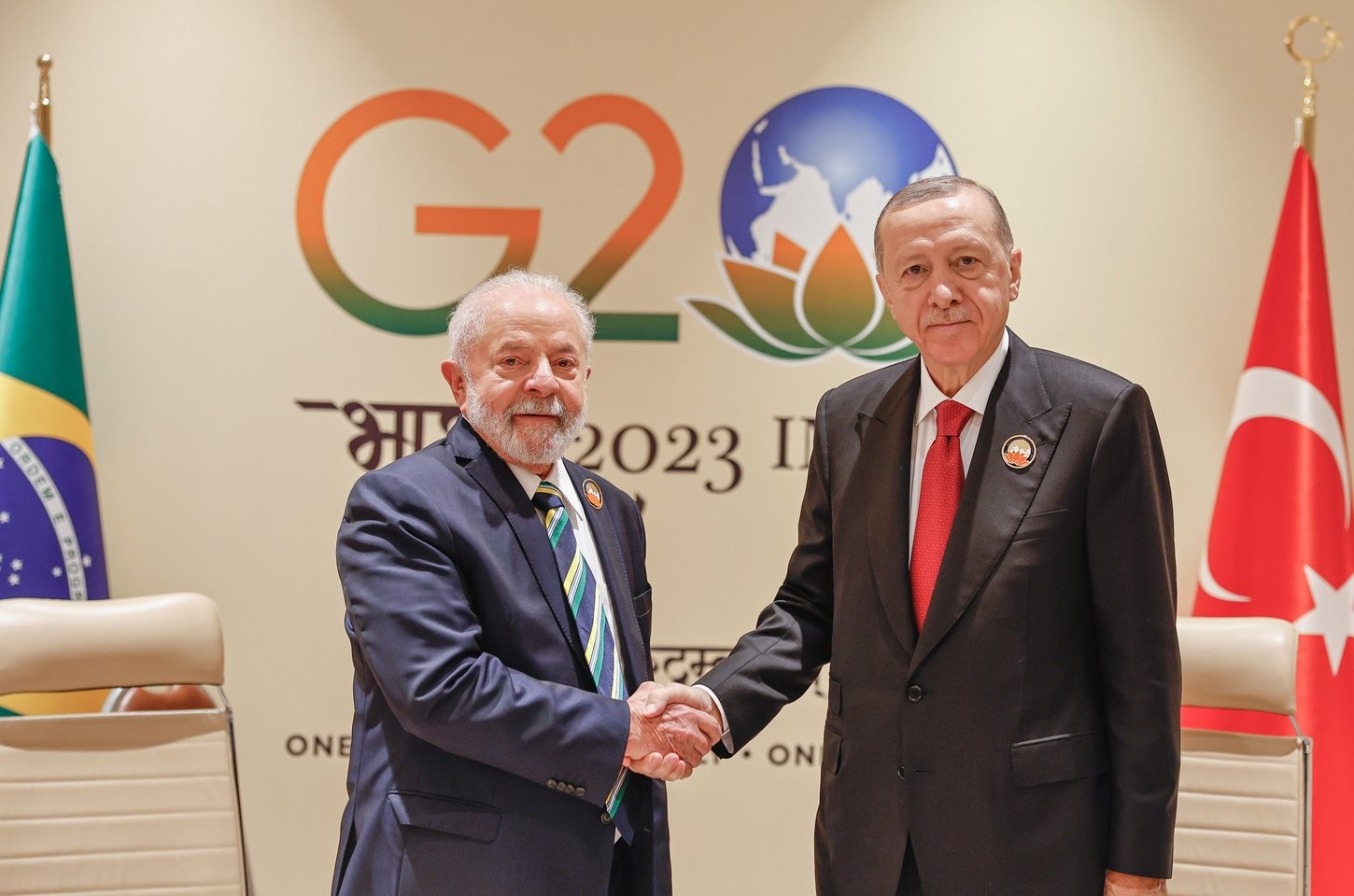 Lula e Erdogan discutem Gaza e parcerias em conversa telefônica