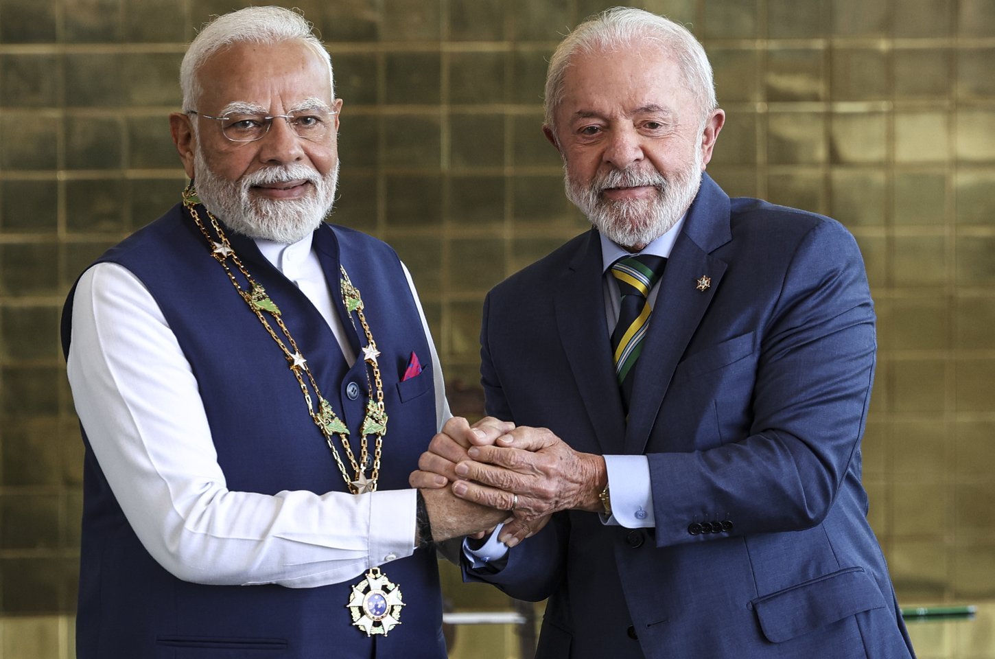 Lula e Modi conversam por telefone e preparam visita histórica à Índia