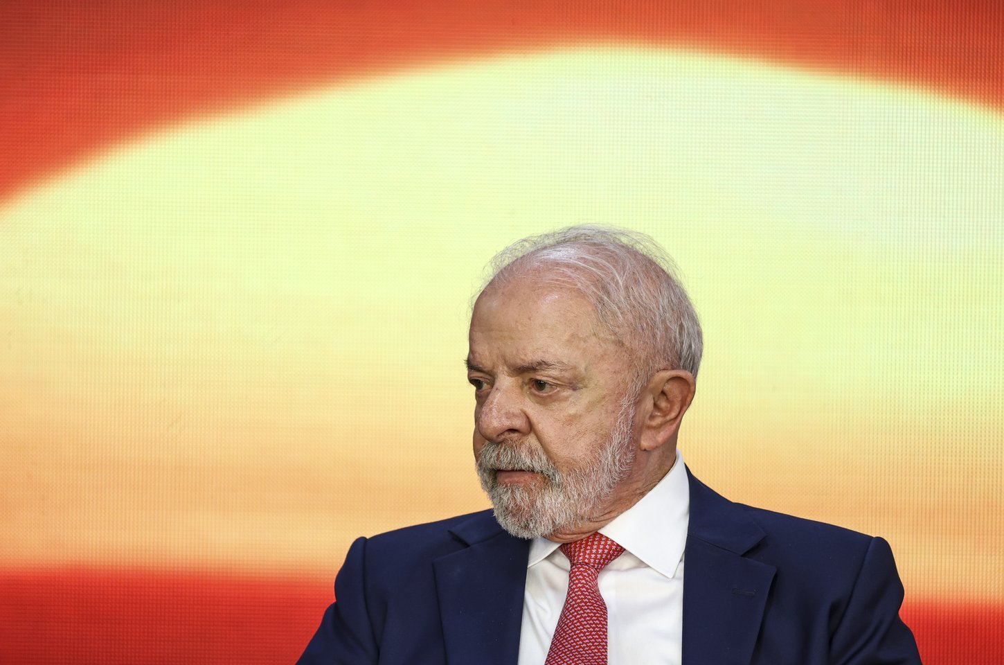 Lula viaja à Índia para cúpula de inteligência artificial e encontro com Modi