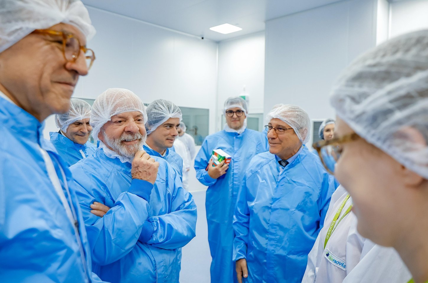 Lula visita fábrica de medicamentos biológicos e defende parceria público-privada