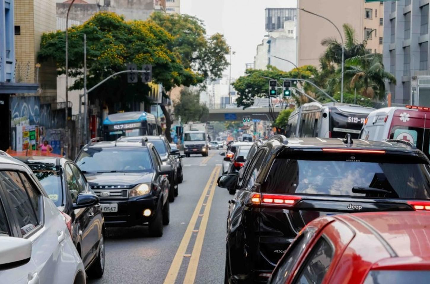 Mais de 2,6 milhões antecipam licenciamento 2026 em SP