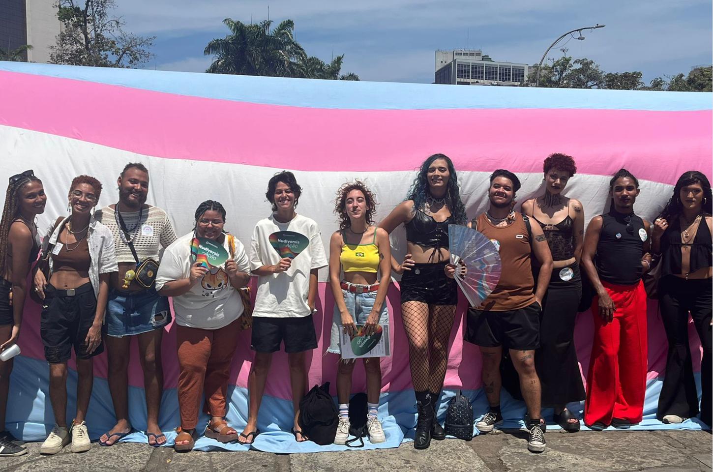 Marcha trans e travesti no Rio clama por fim da violência e direitos