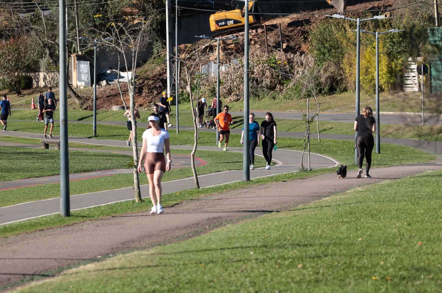 Março foi mais quente e seco no Paraná, com alerta para estiagem