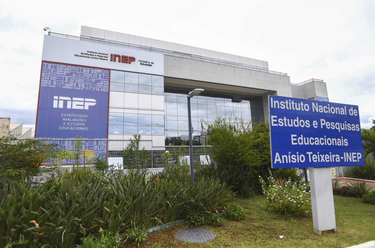 MEC e Inep prorrogam prazo para pedido de isenção da taxa do Enem 2026