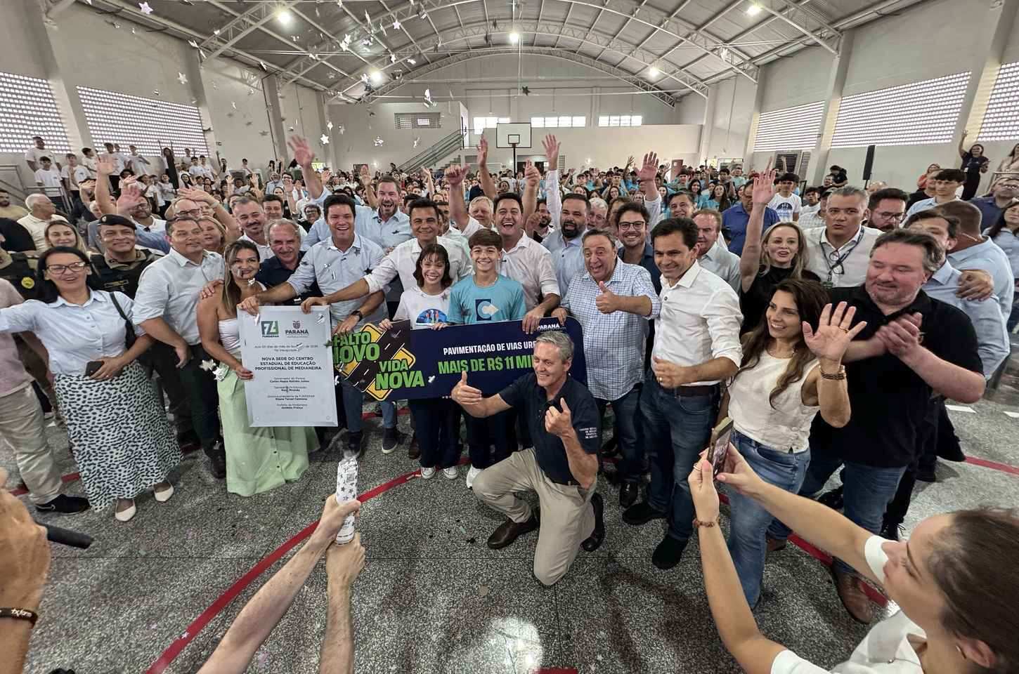 Medianeira celebra entrega de centro de educação profissional após mais de 10 anos