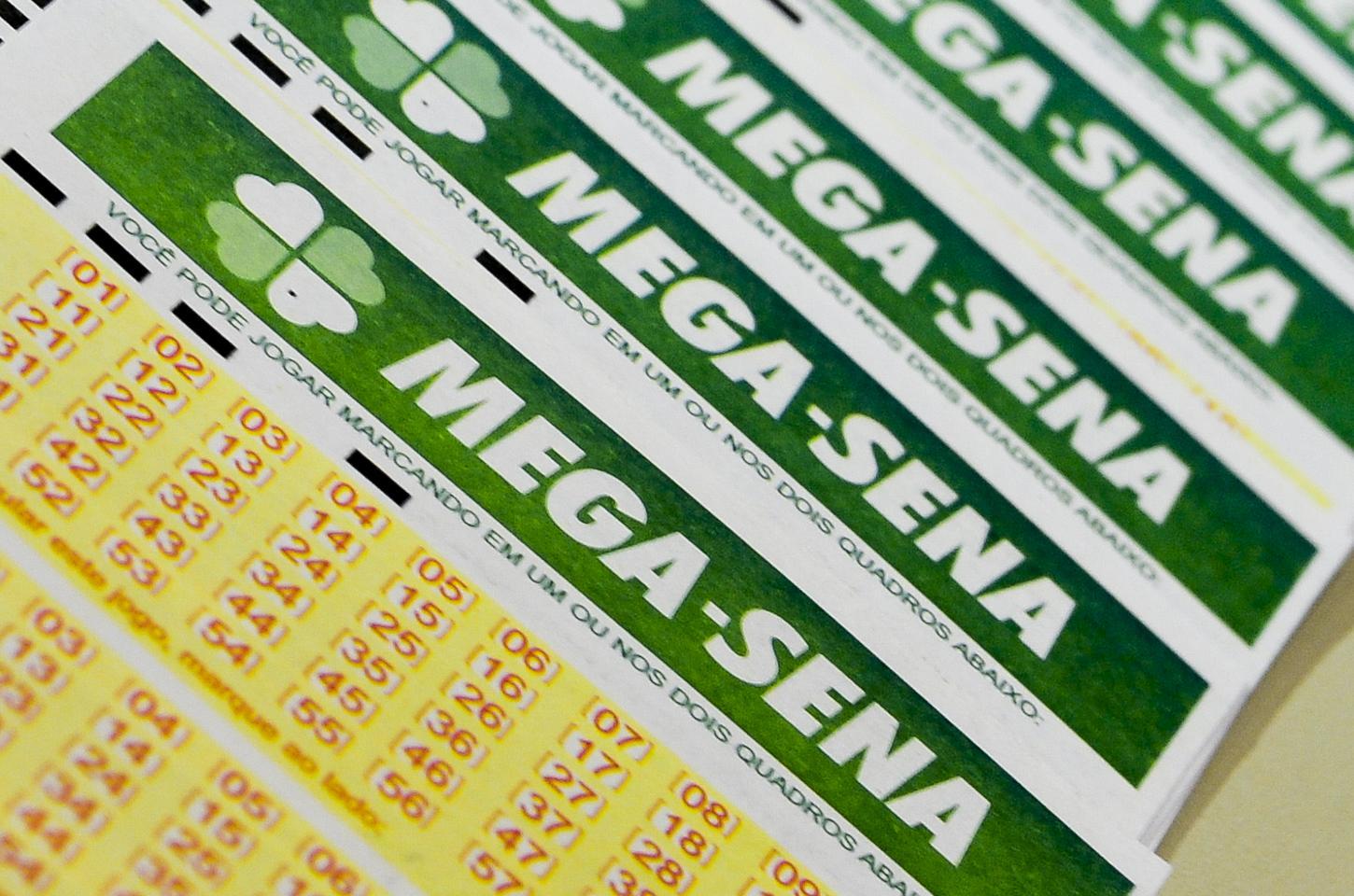 Mega-Sena acumula e prêmio chega a R$ 40 milhões