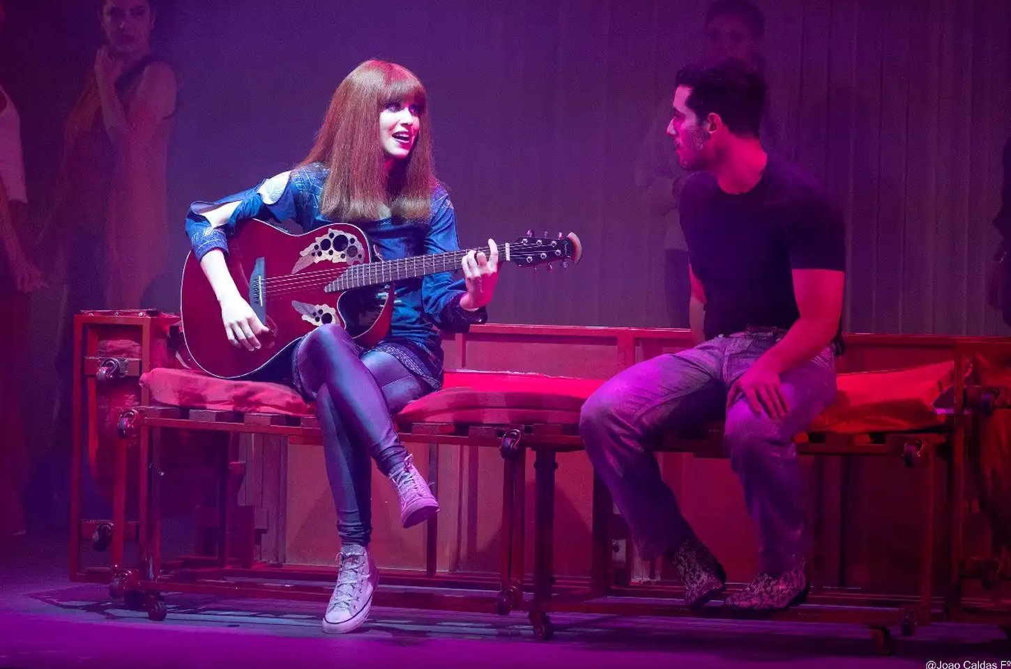 Mel Lisboa se transforma em Rita Lee em musical de sucesso no Rio