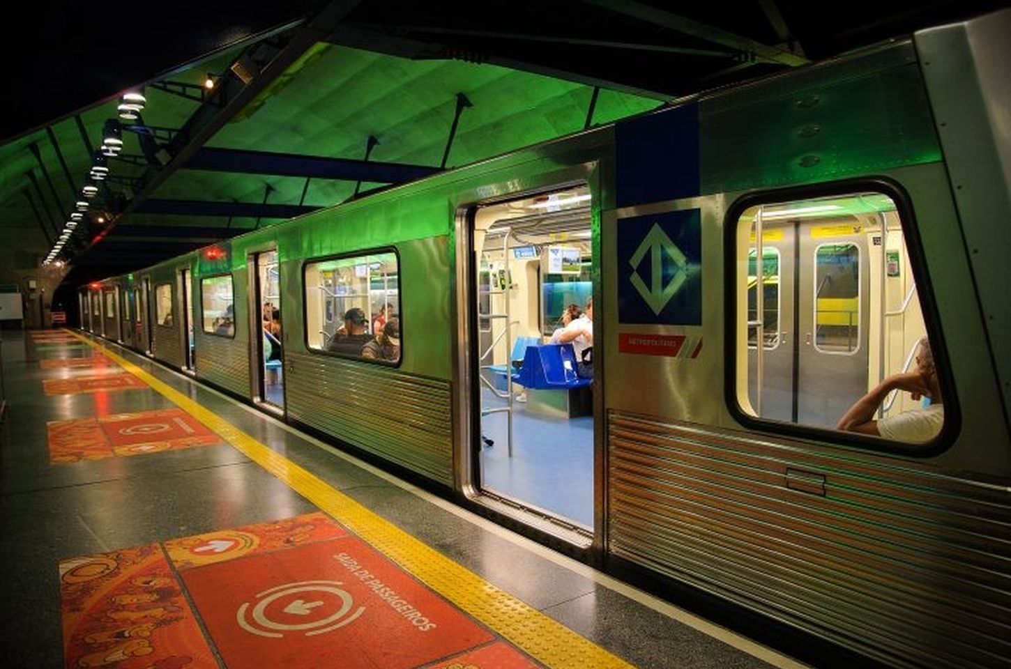 Metrô reforça frota e segurança para Black Friday e Natal