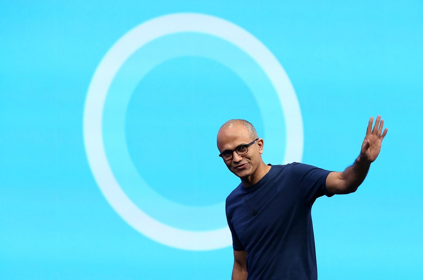 Microsoft lança chip Maia 200 para IA, mas mantém parcerias com Nvidia e AMD