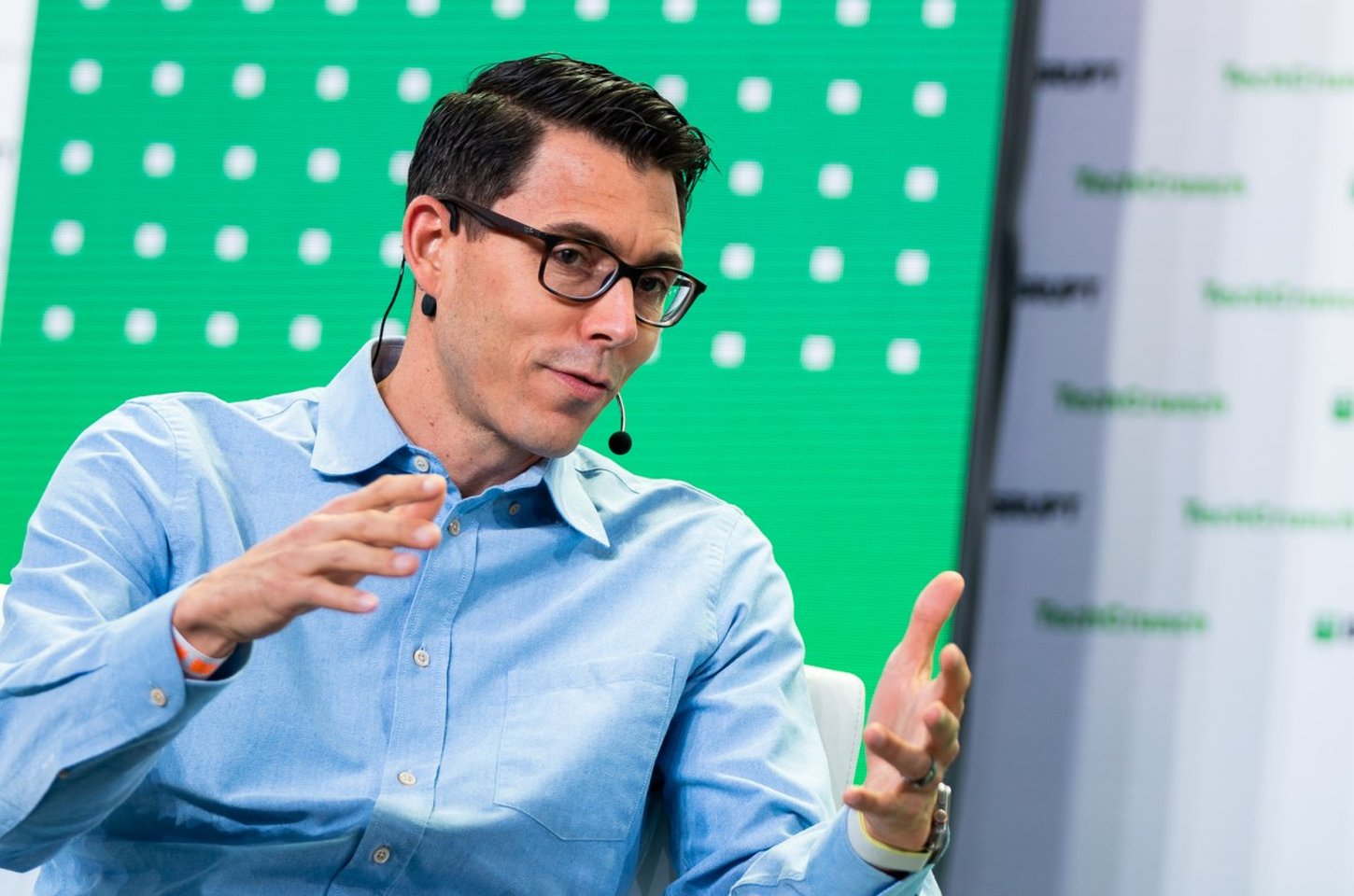 Mind Robotics, spin-off da Rivian, levanta mais US$ 400 mi para robôs industriais