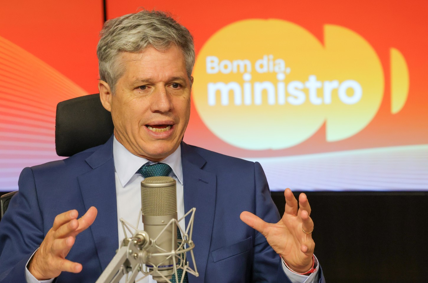 Ministro alerta para impacto de conflitos globais no preço da comida