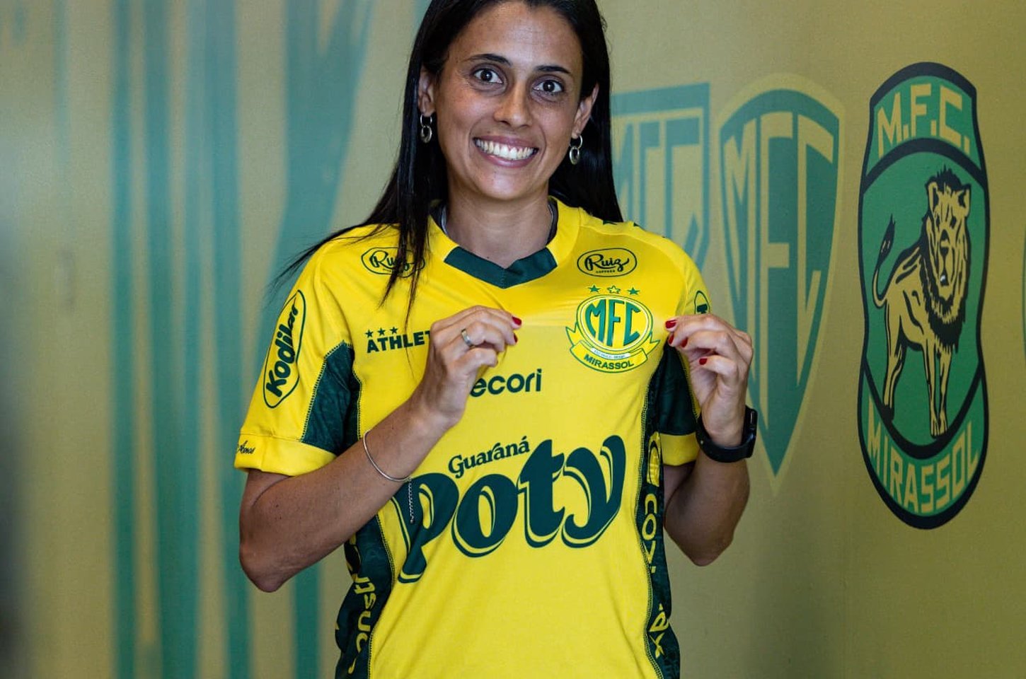 Mirassol anuncia time feminino e contrata executiva para liderar projeto