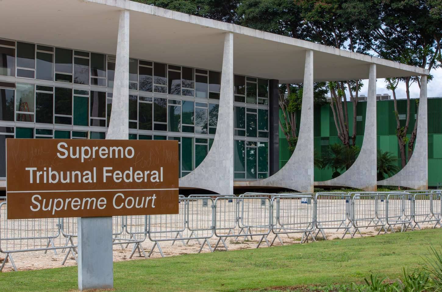 Moraes determina audiências de custódia para Bolsonaro e réus do núcleo 1