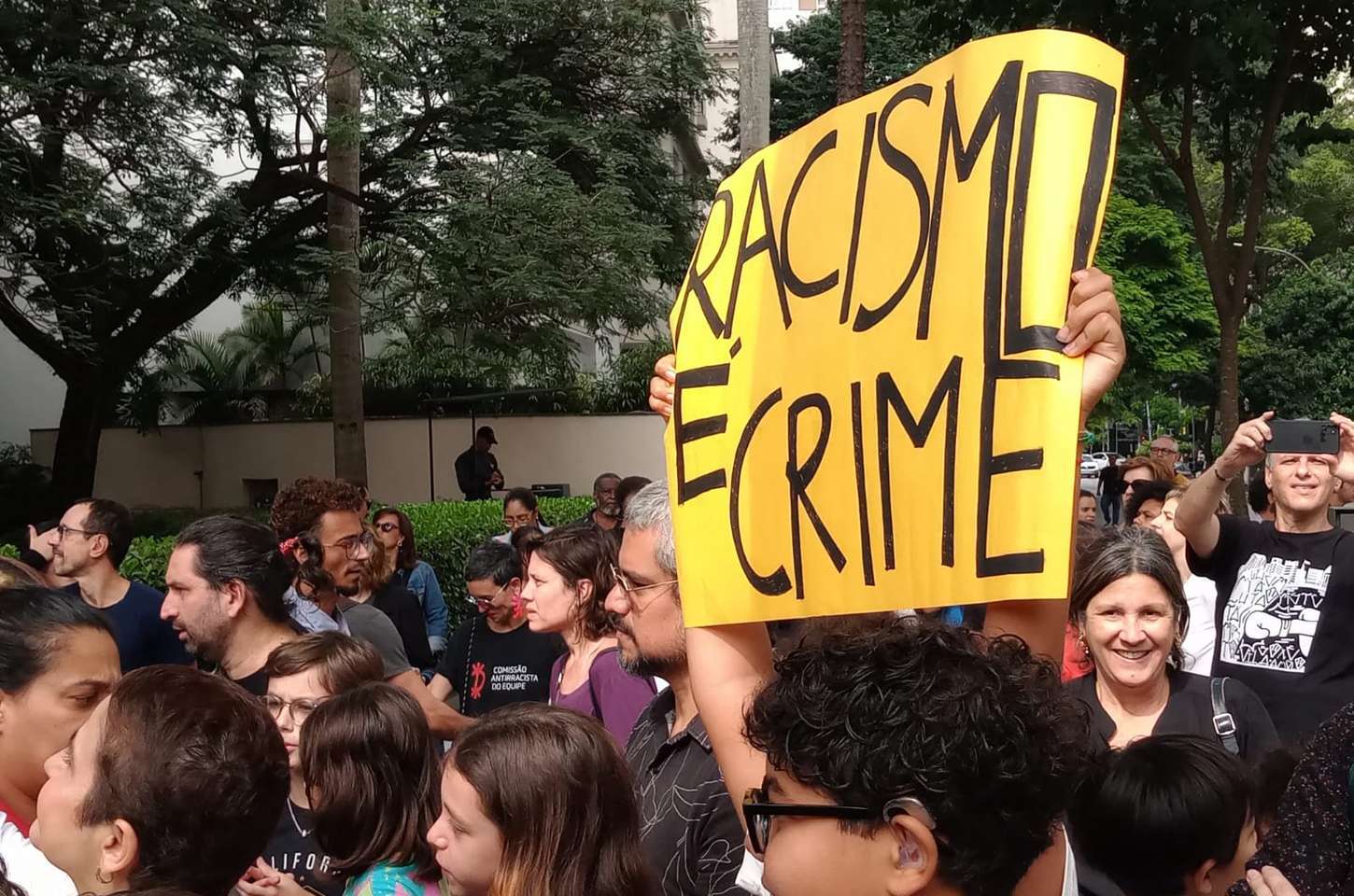 MP de São Paulo processa shopping por racismo contra adolescentes negros