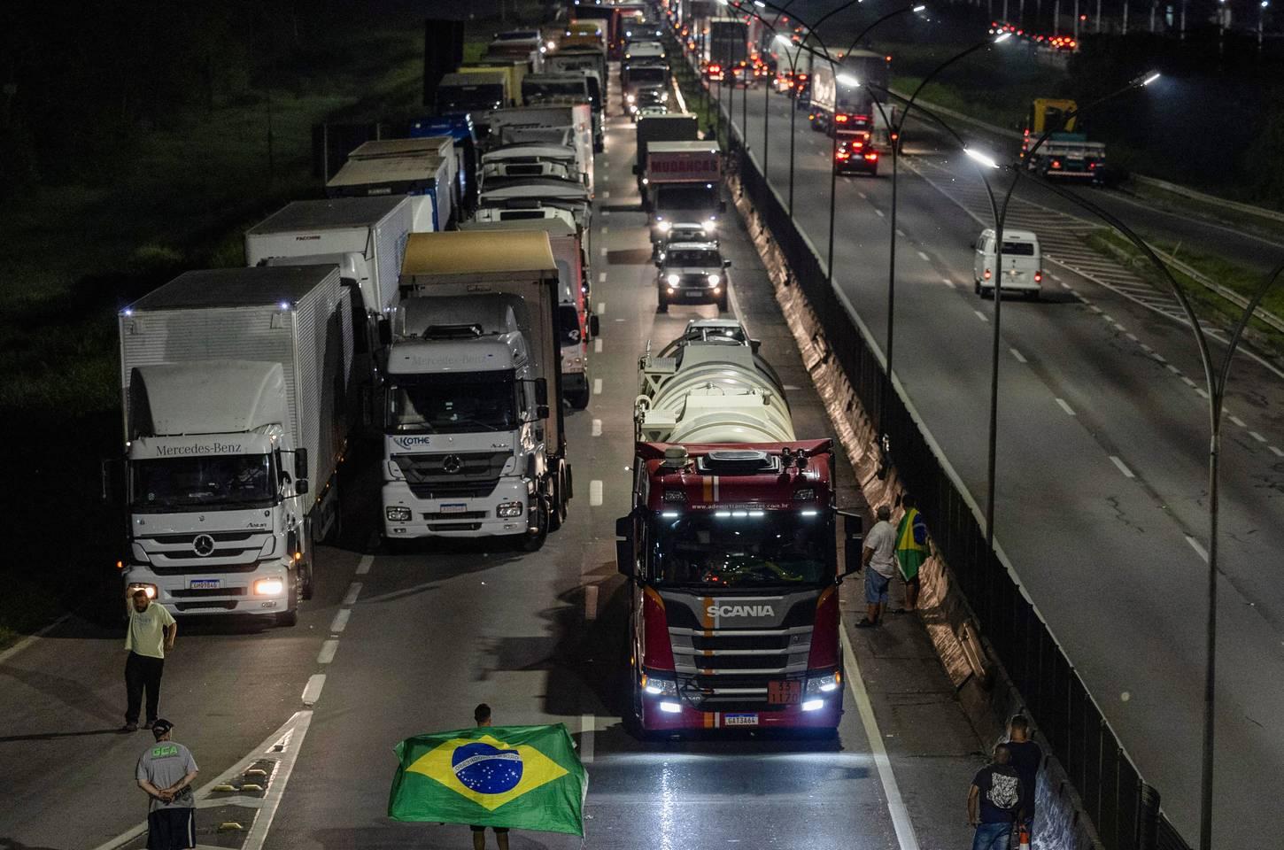 MPF processa manifestantes por bloqueio na Dutra após eleições de 2022