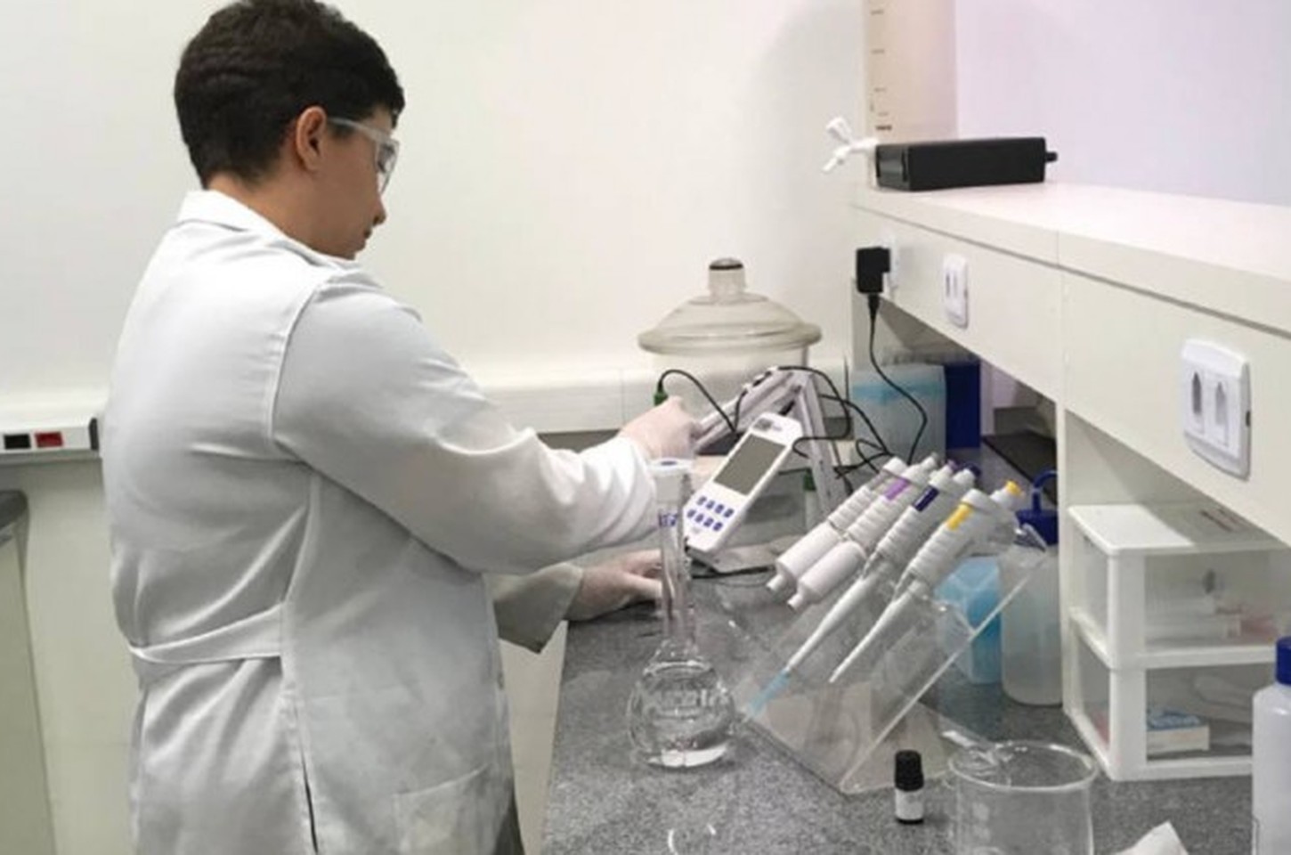 Mulheres na pesquisa: Unesp lidera com maioria feminina na pós-graduação