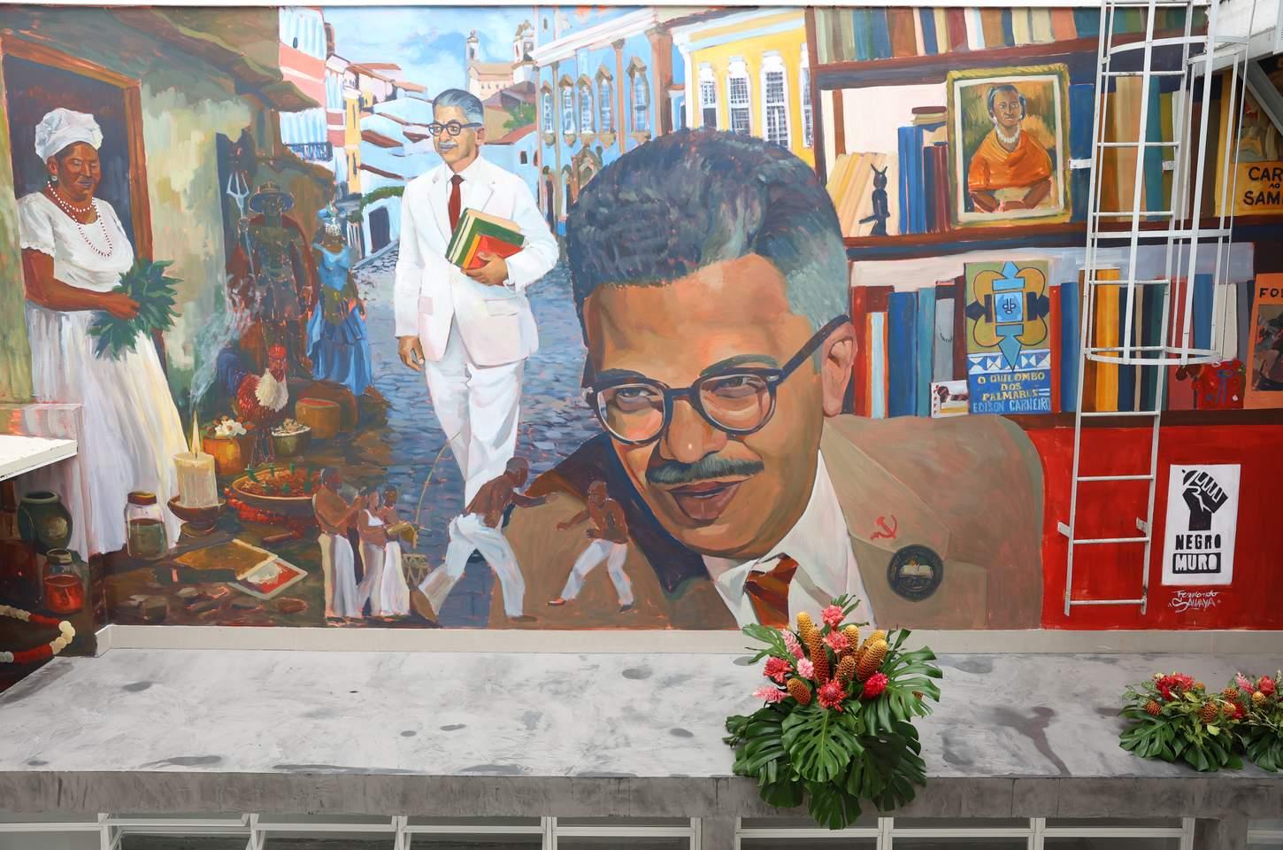 Mural homenageia Edison Carneiro, o 'intelectual feiticeiro' da cultura popular