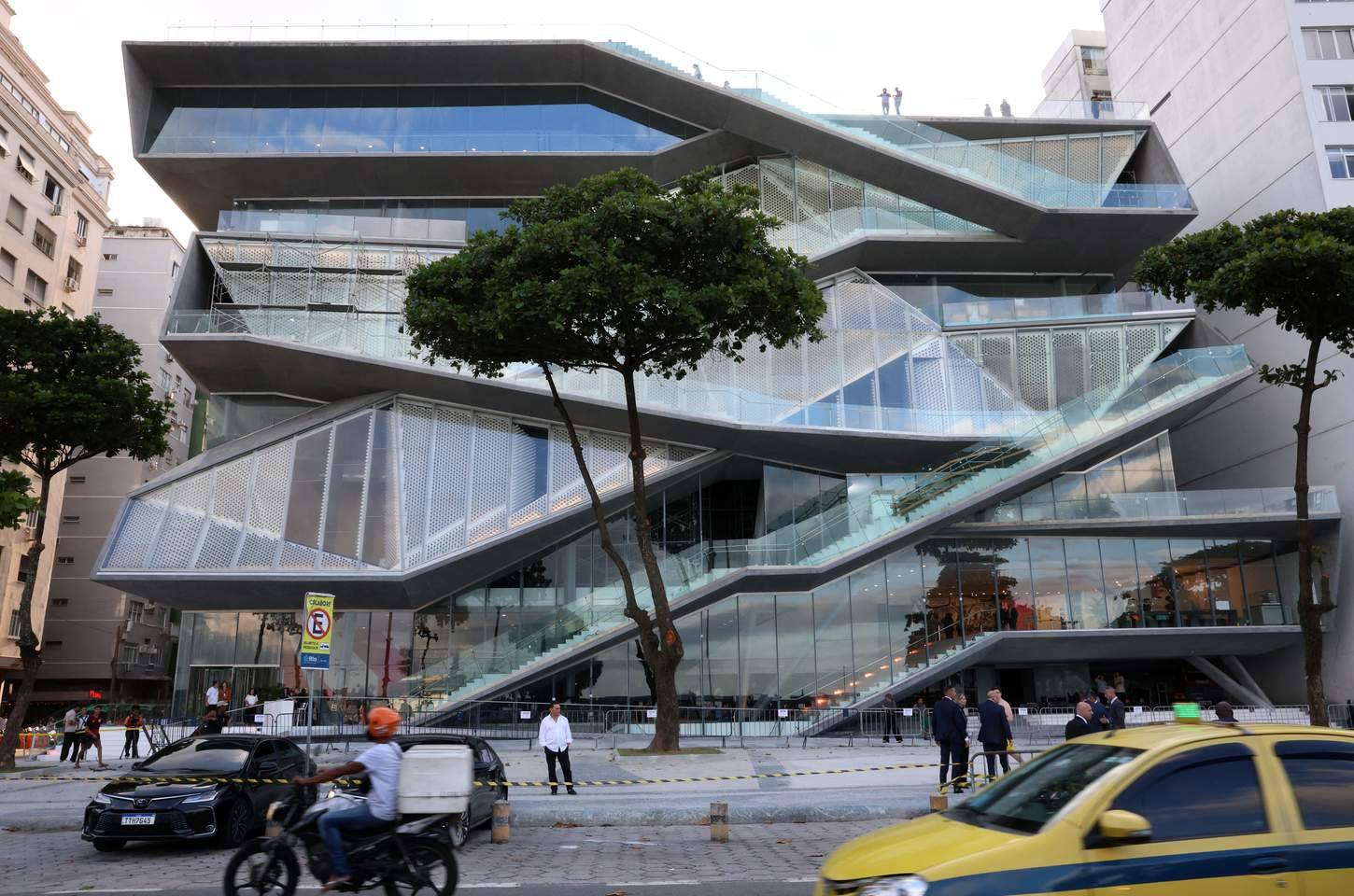 Museu da Imagem e do Som inicia atividades com exposição sobre sua construção