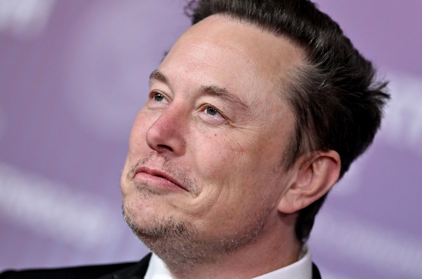 Musk exige até US$ 134 bi da OpenAI: batalha legal vai além do dinheiro