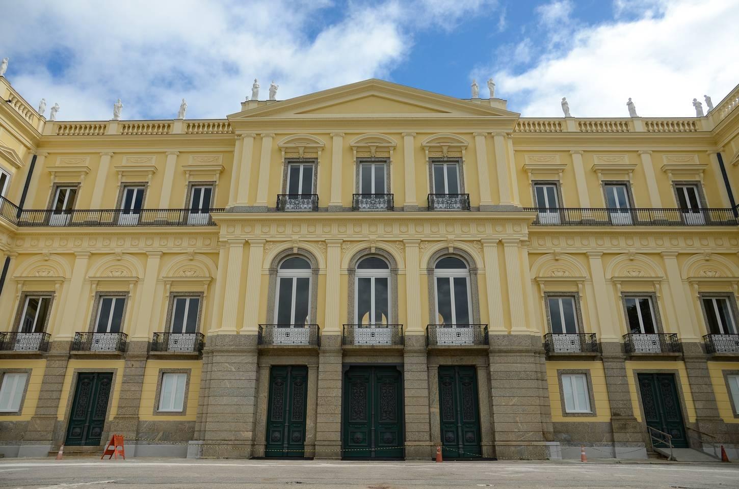 Negativos de vidro do Museu Nacional retornam ao acervo após mais de 100 anos