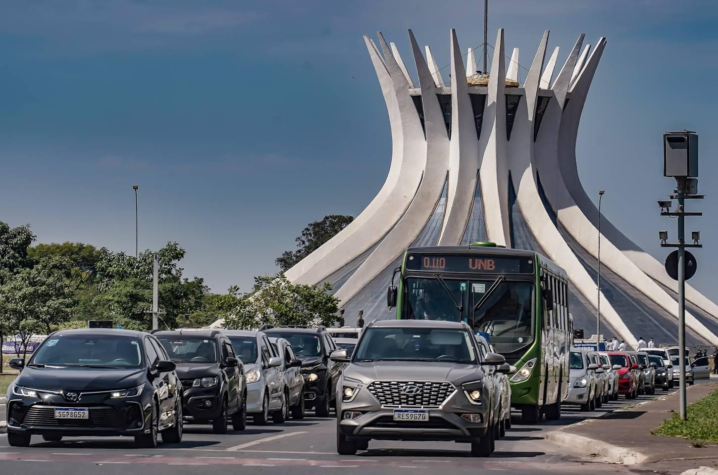 Novo manual nacional padroniza exame prático para tirar carteira de motorista
