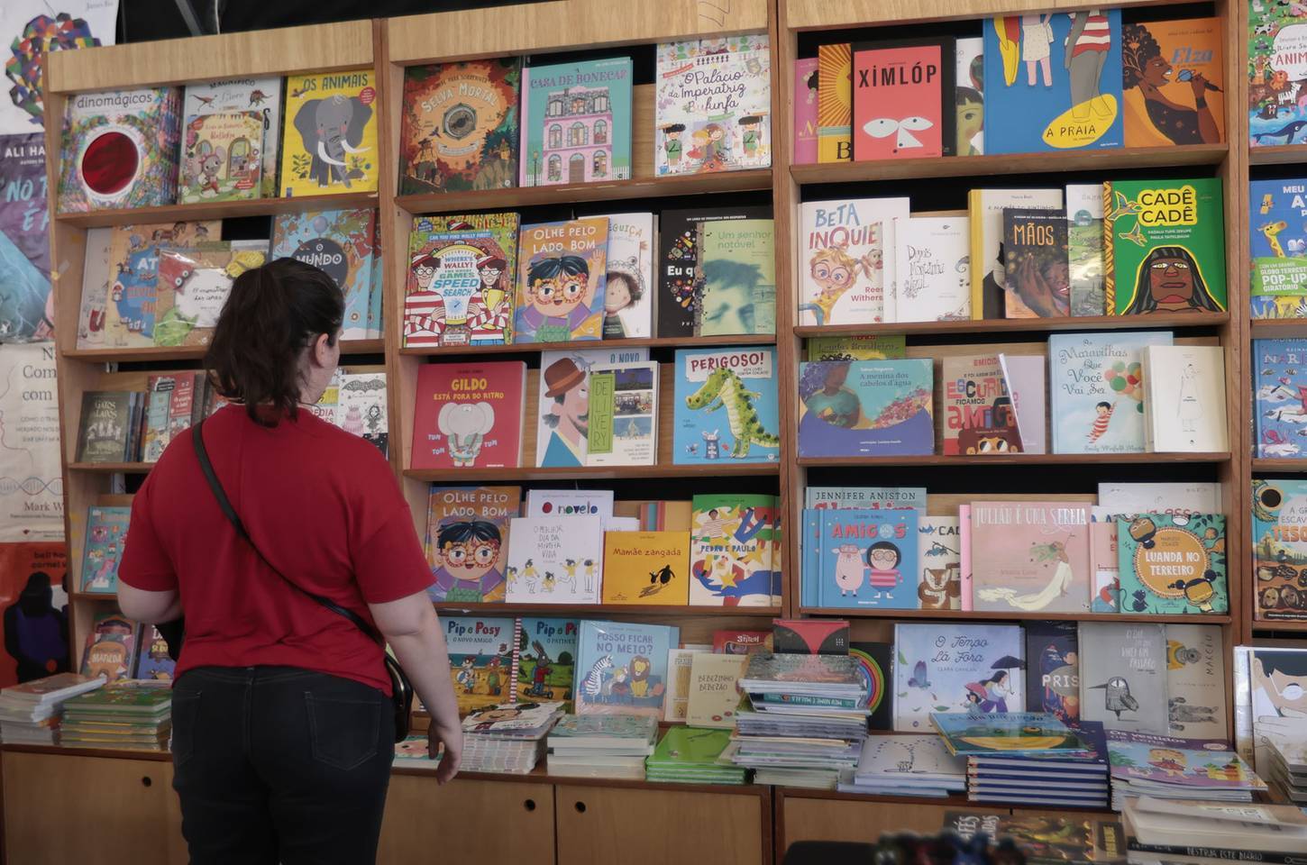 Novo Plano Nacional do Livro e Leitura começa a valer com metas para dez anos
