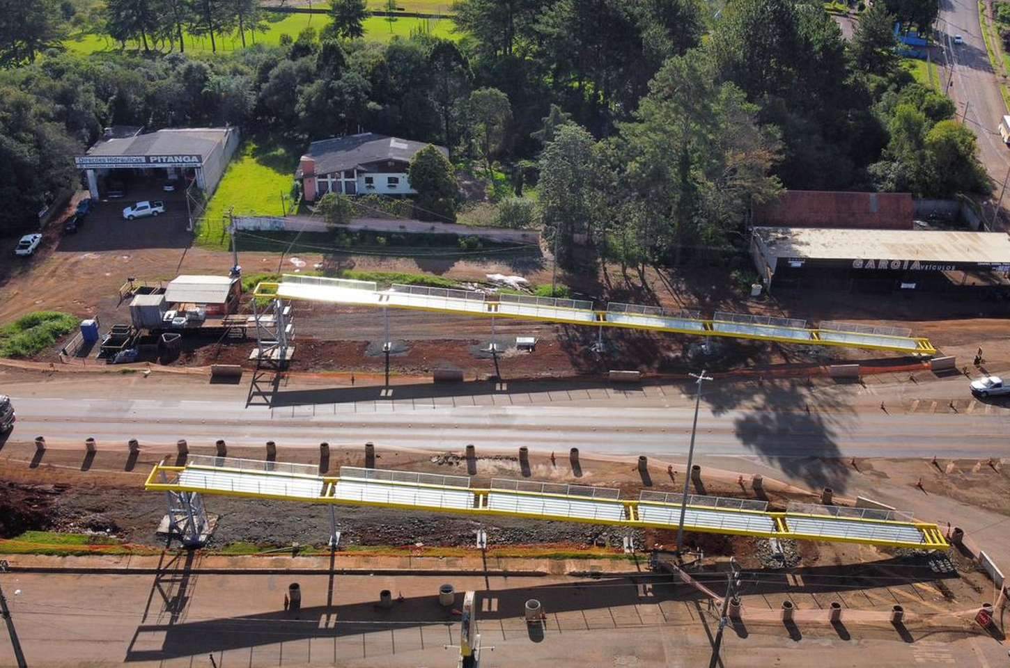 Obra de passarela interdita PRC-466 em Pitanga na quarta-feira