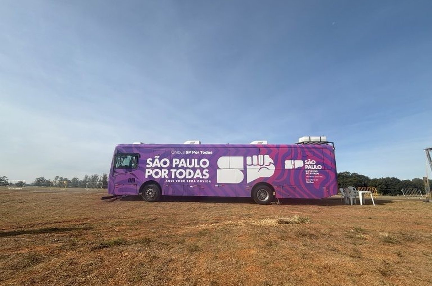 Ônibus SP Por Todas leva acolhimento e proteção às mulheres