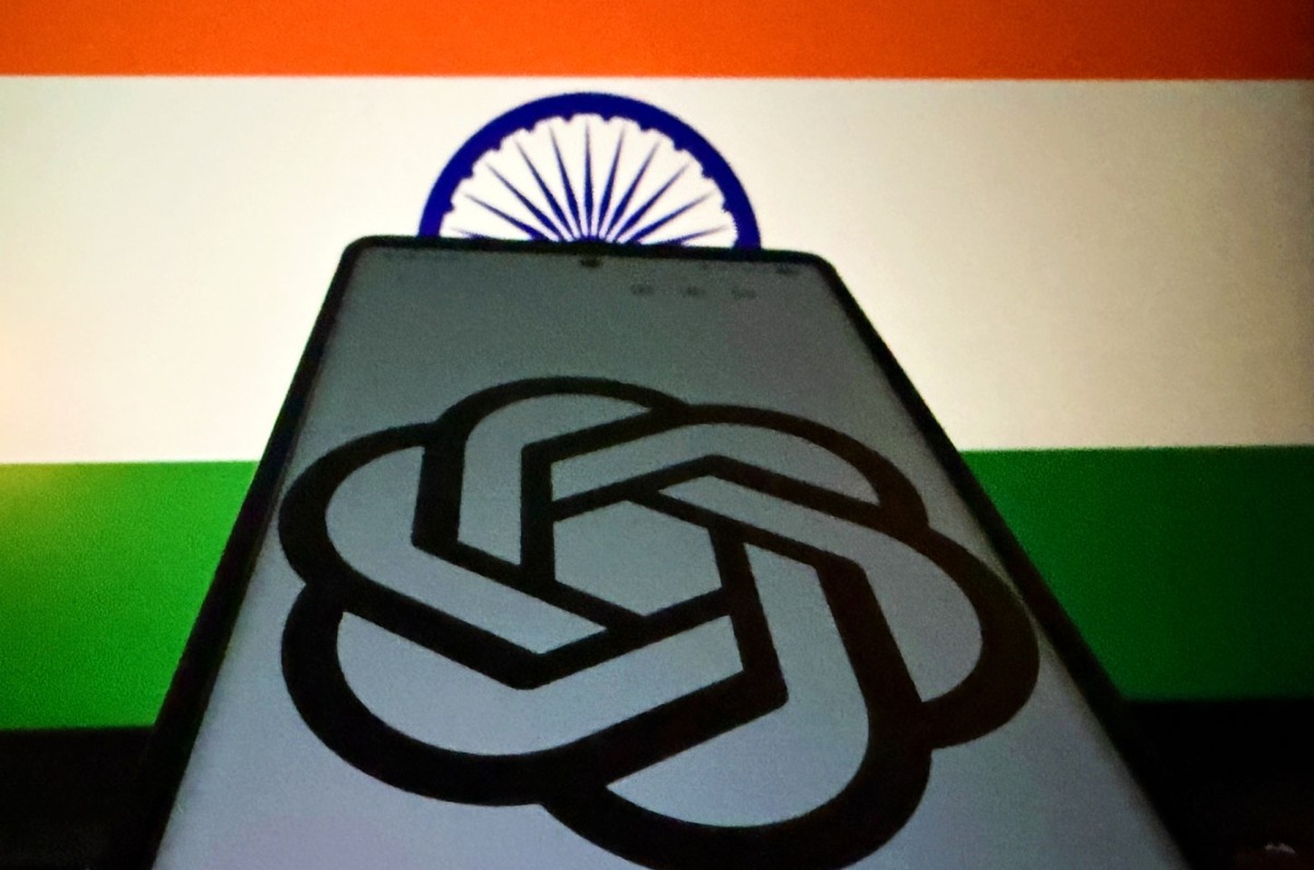 OpenAI e Reliance levam busca conversacional por IA ao JioHotstar