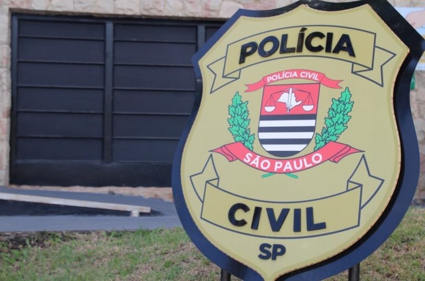 Operação contra o tráfico prende 10 pessoas em Taubaté