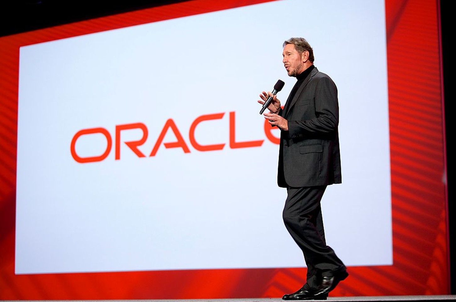 Oracle demite de 20 a 30 mil e gera polêmica com stock options perdidos