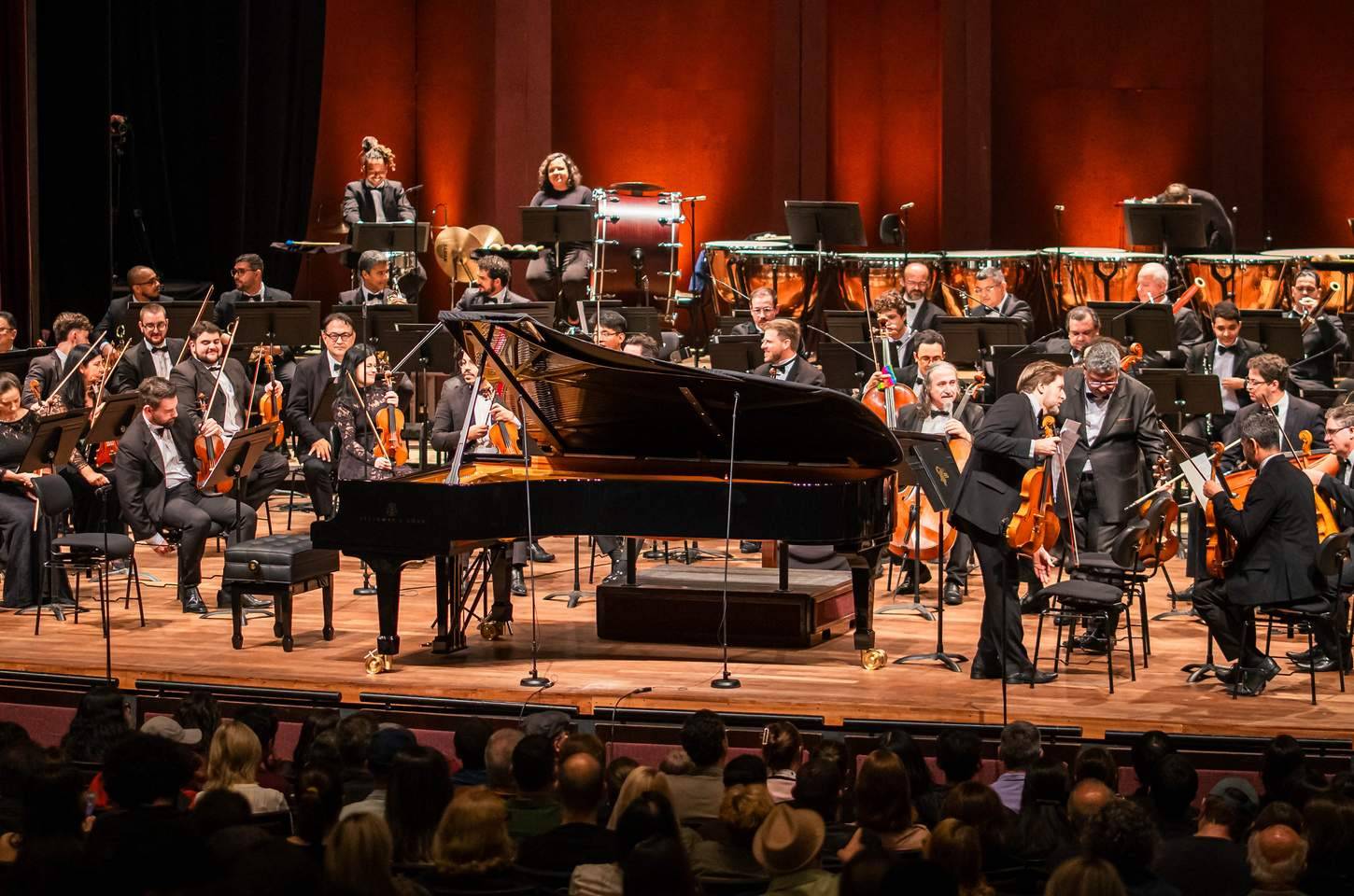 Orquestra Sinfônica do Paraná abre temporada 2026 com piano histórico