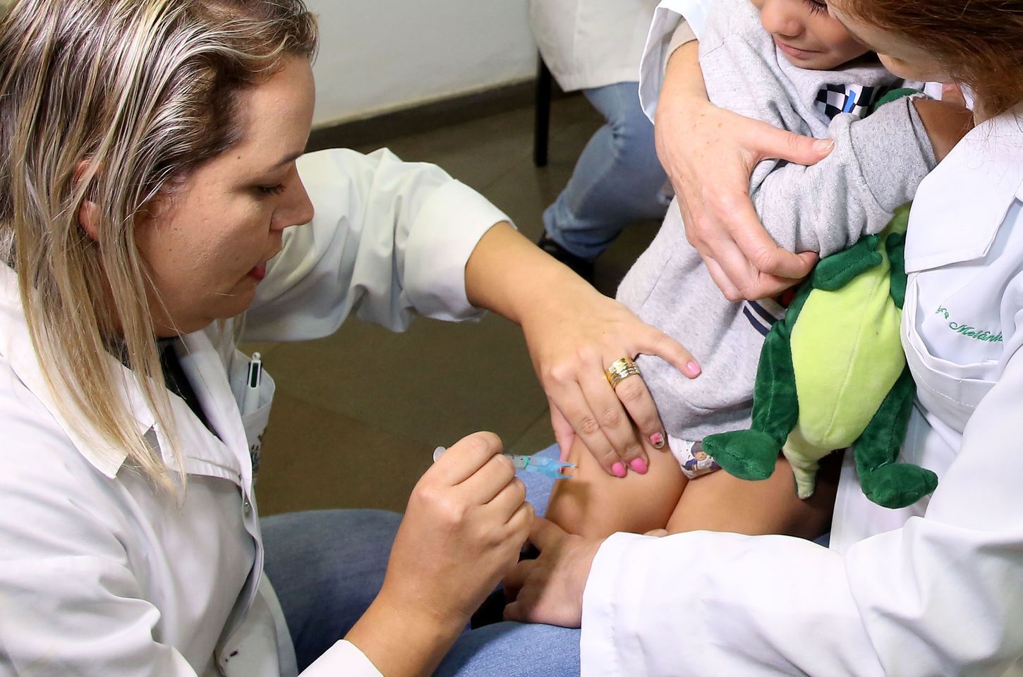 Paraná alerta para baixa cobertura vacinal contra coqueluche