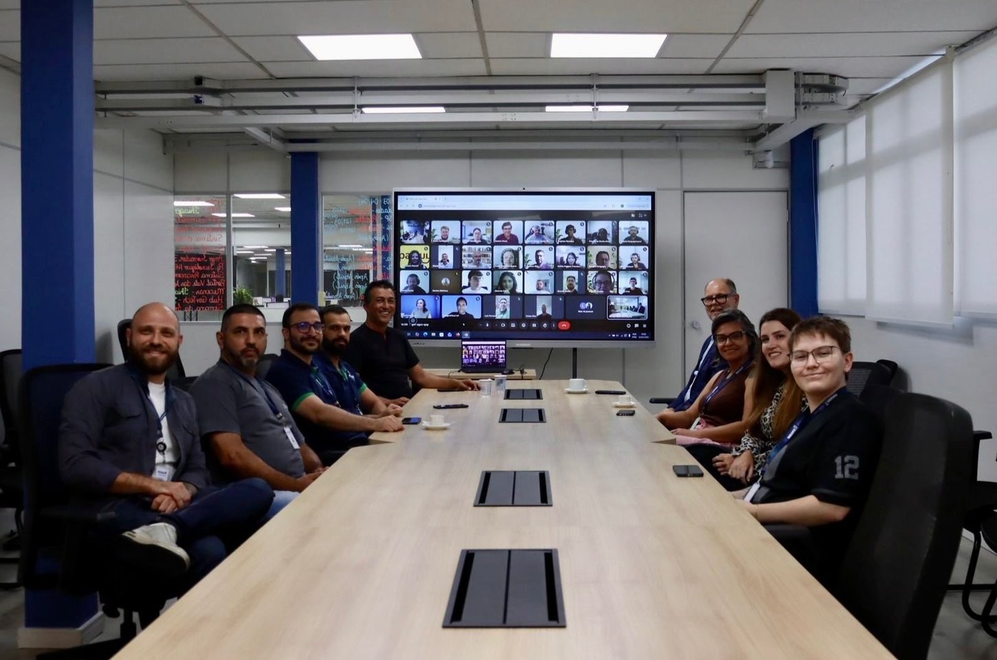 Paraná amplia apoio a startups com parceria milionária com a AWS