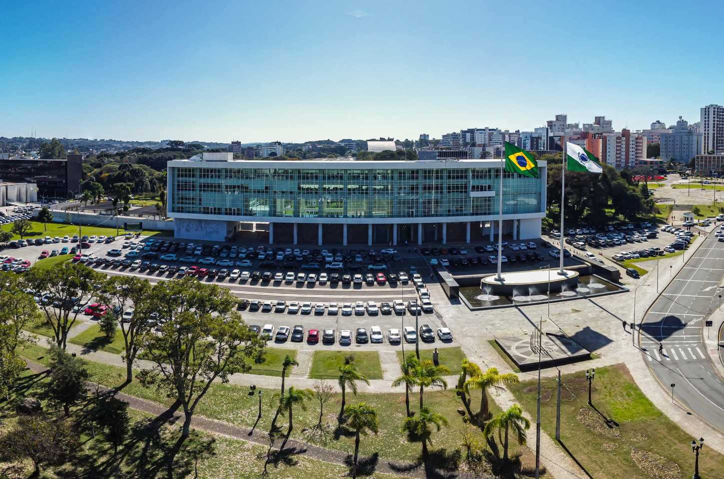 Paraná antecipa exercício orçamentário de 2026 pelo segundo ano seguido