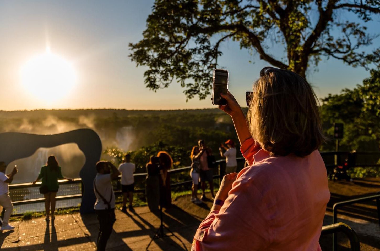 Paraná bate recorde histórico de turistas internacionais em 2025