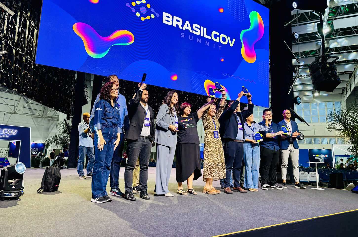 Paraná brilha no BrasilGov Summit 2026 com cinco prêmios em tecnologia pública