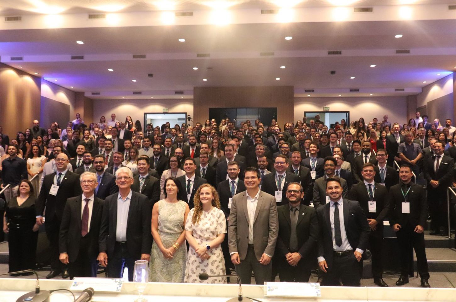 Paraná empossa 100 novos auditores fiscais em momento crucial da Reforma Tributária