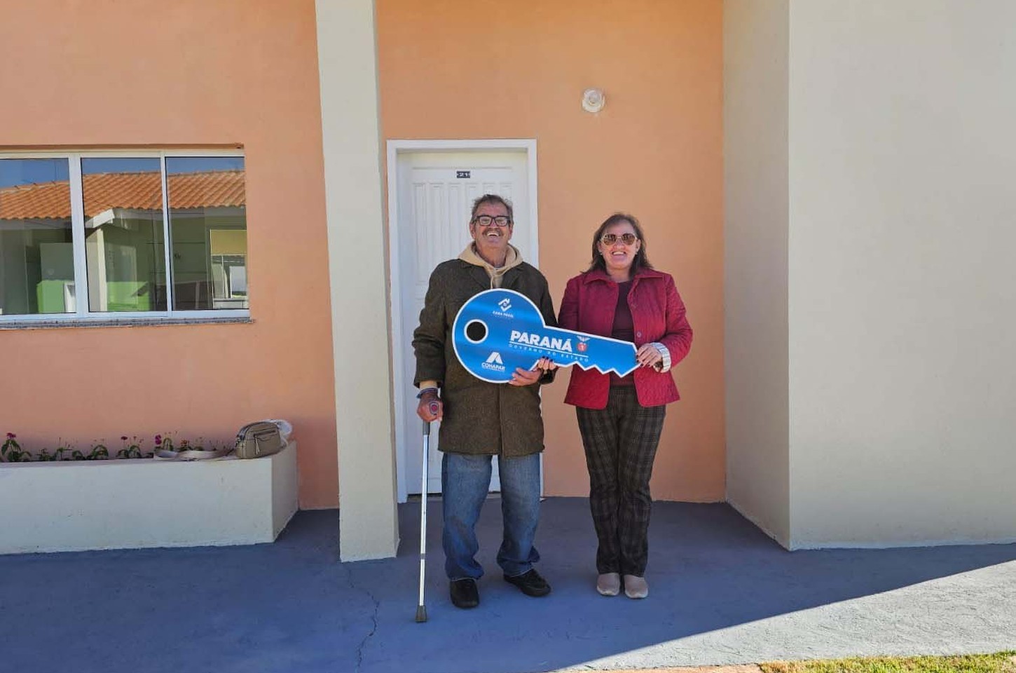 Paraná entrega 9º condomínio do idoso em Cascavel com 40 casas e aluguel social de R$ 243