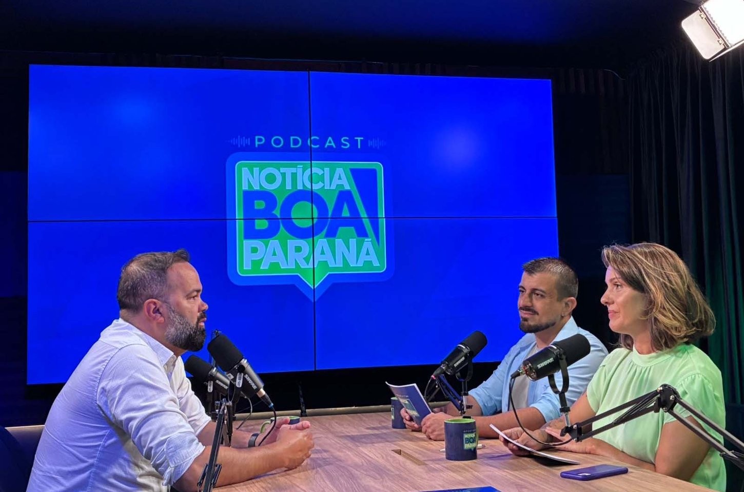 Paraná investe em educação inovadora para jovens, destaca podcast