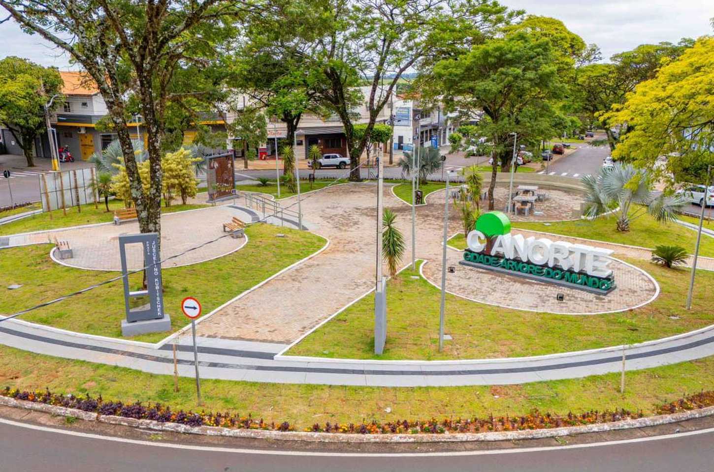 Paraná investe R$ 12 milhões em praças públicas de nove municípios