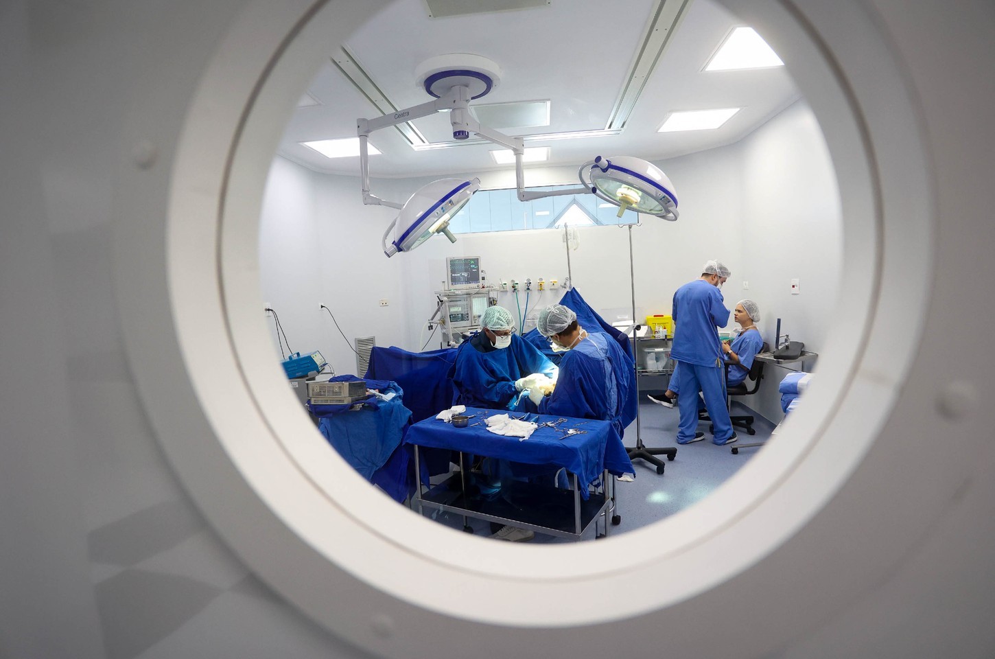 Paraná investe R$ 2,4 bilhões para modernizar rede hospitalar e reduzir filas