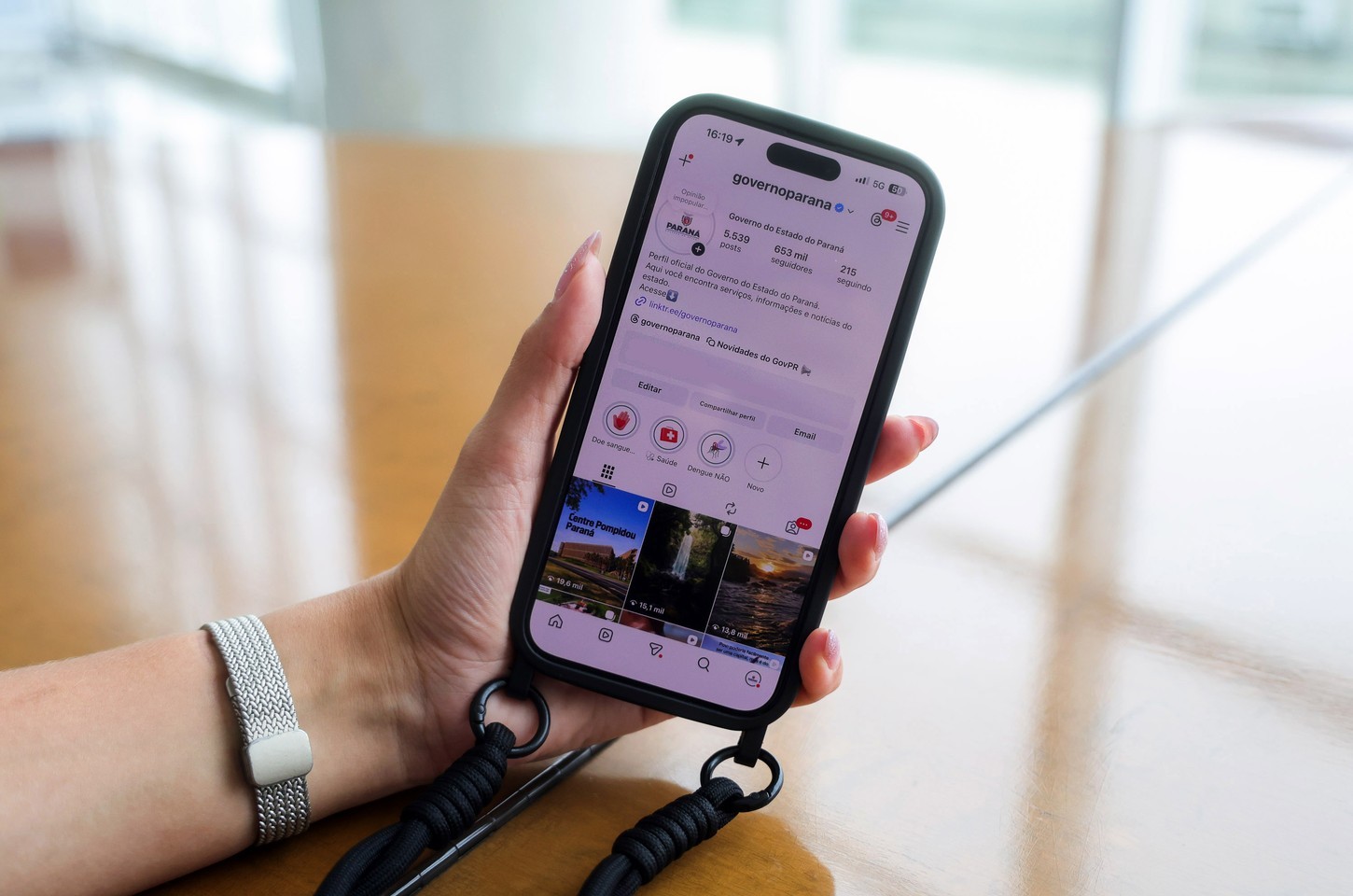 Paraná lidera engajamento digital entre governos estaduais em 2025 e 2026