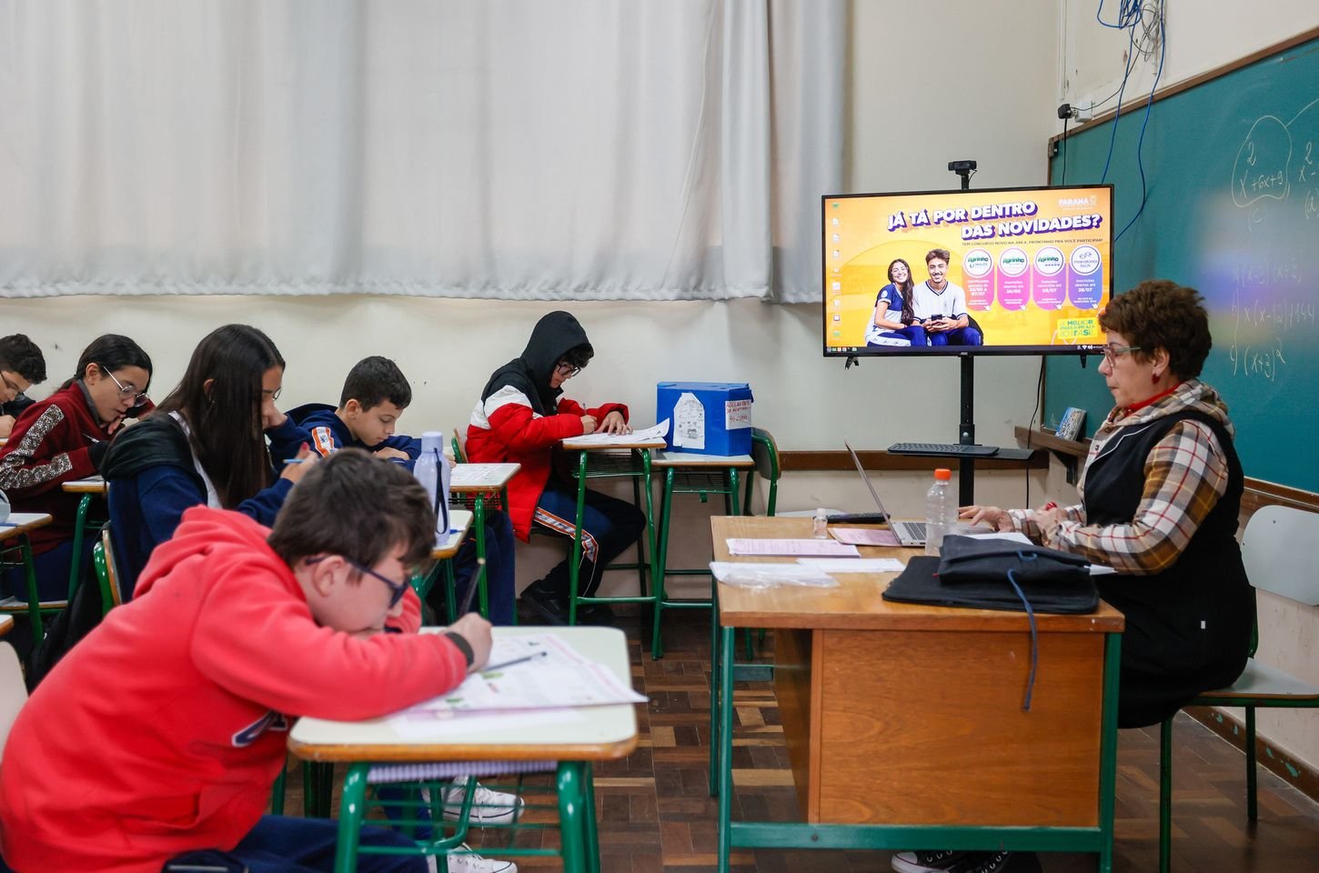 Paraná promove pesquisa para ouvir professores da rede estadual