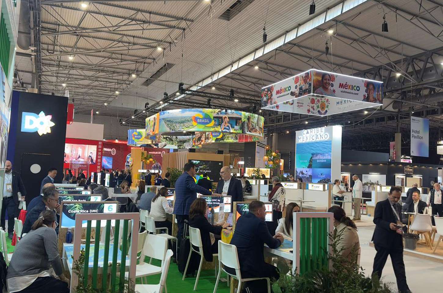 Paraná promove turismo de negócios na feira IBTM World em Barcelona