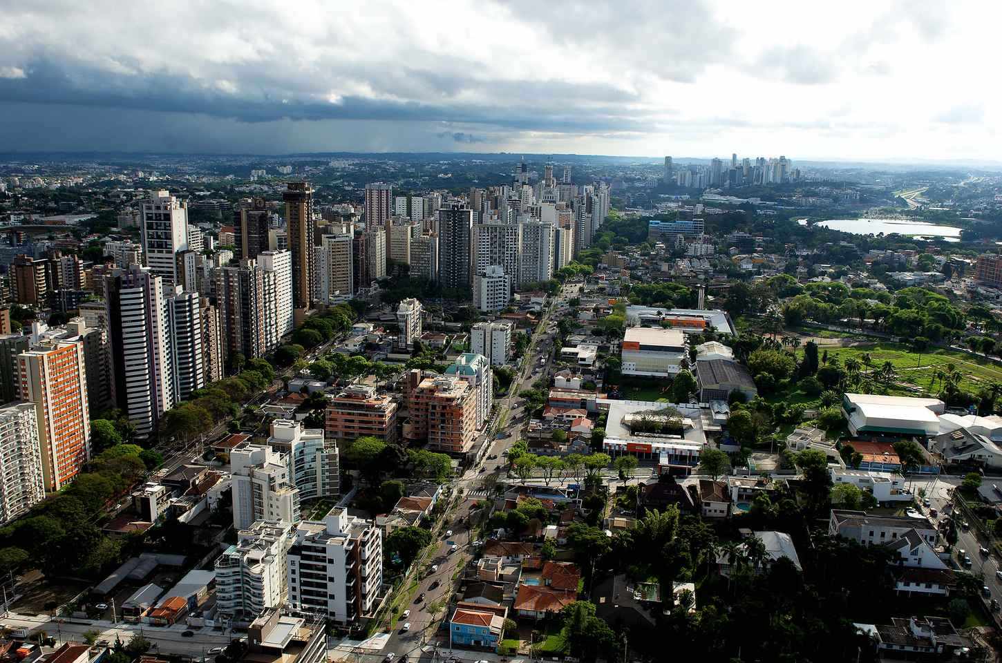 Paraná reduz em 78,5% os dias com ar inadequado em 2025