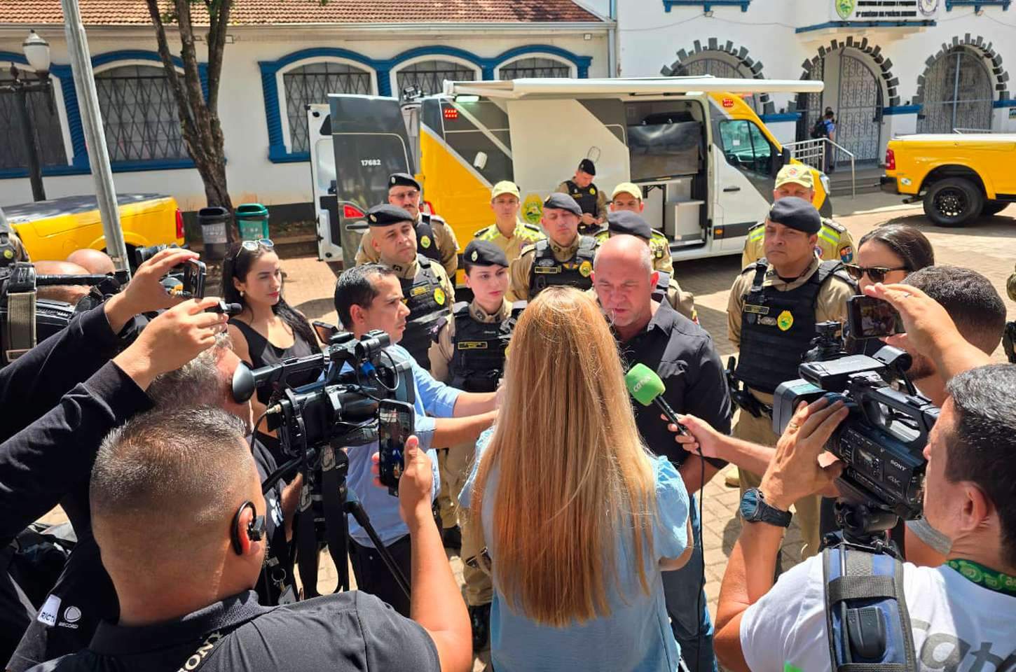 Paraná reforça segurança em Foz do Iguaçu com módulo móvel e drone