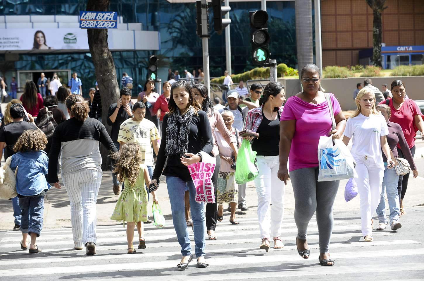 Pesquisa revela que quase metade das mulheres não é respeitada no Brasil