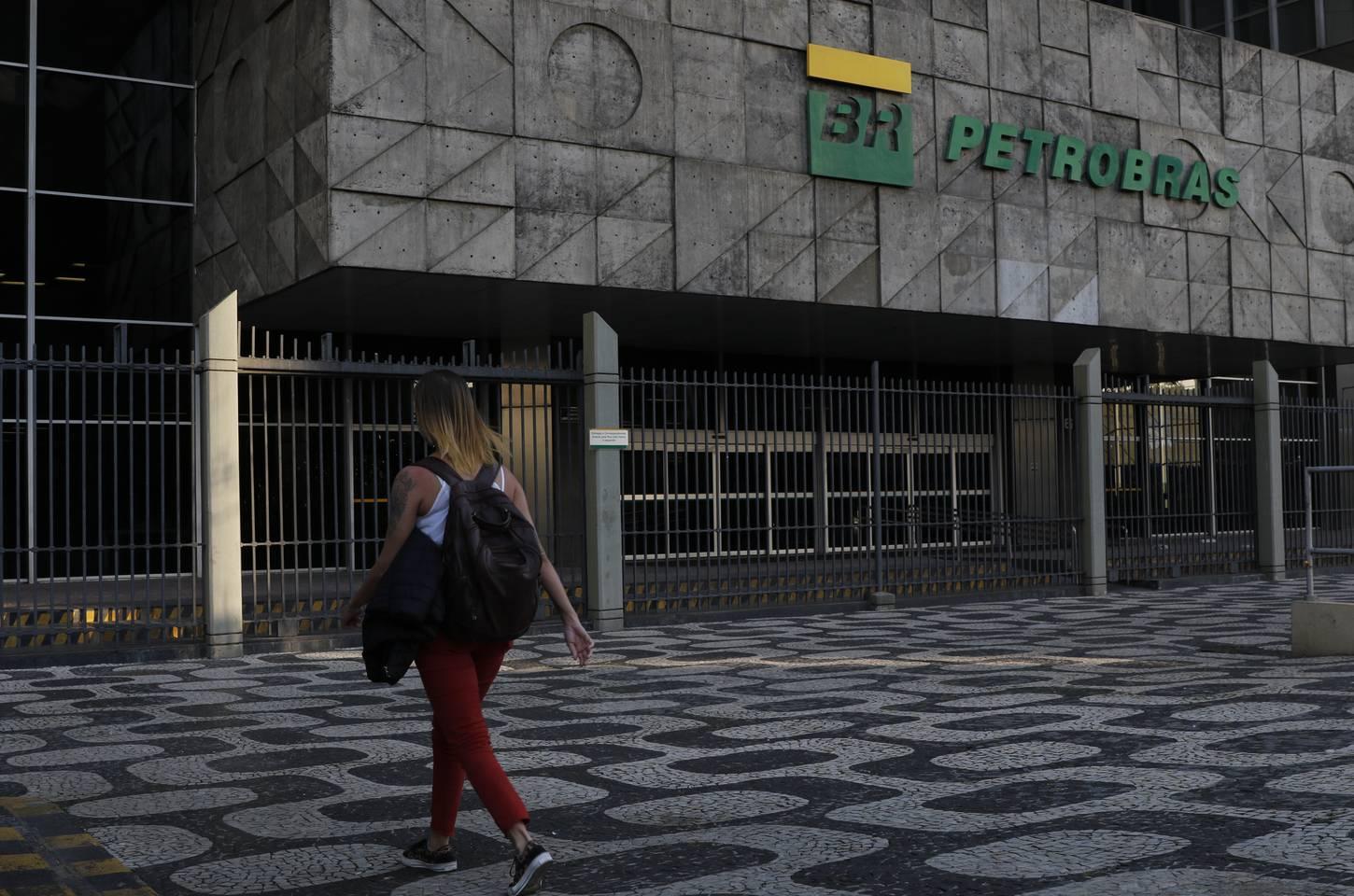 Petrobras busca reduzir impacto da alta do petróleo no Brasil