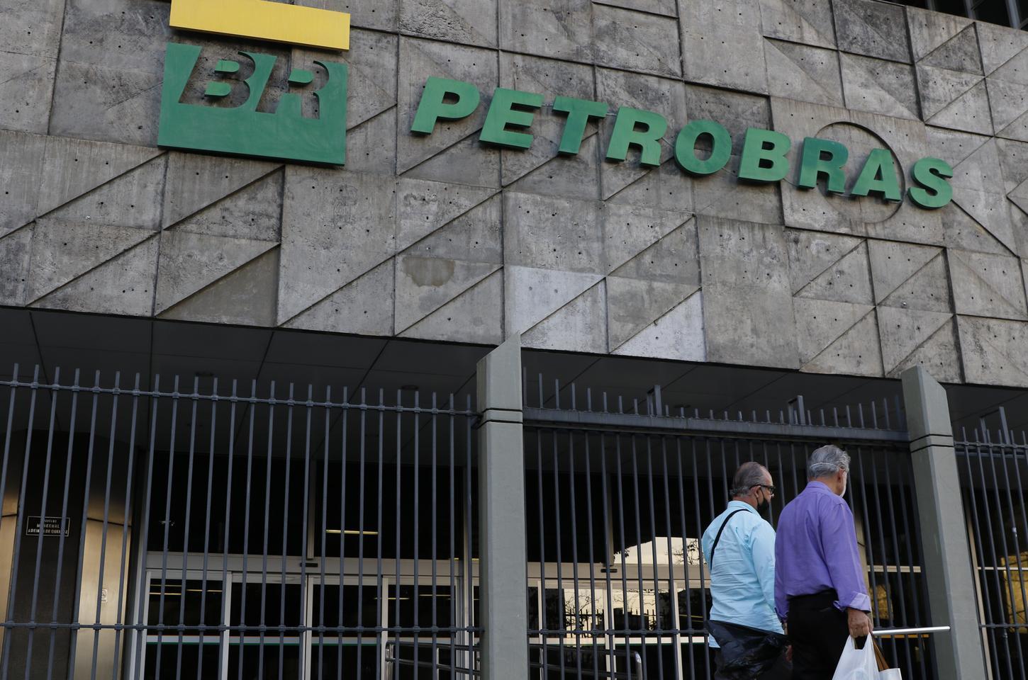 Petrobras registra lucro recorde de R$ 110,6 bilhões em 2025